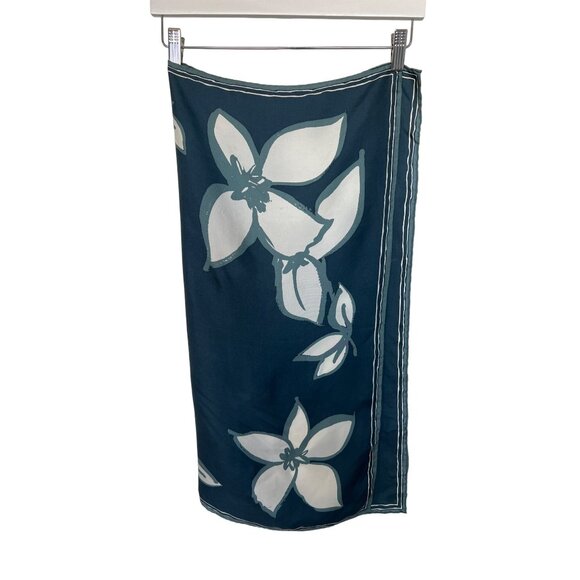 Banana Republic Navy & White Floral Print Scarf - Picture 1 of 3